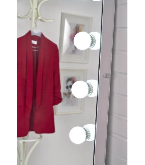 PEARL lustro stojące z oświetleniem LED (1p1szt)