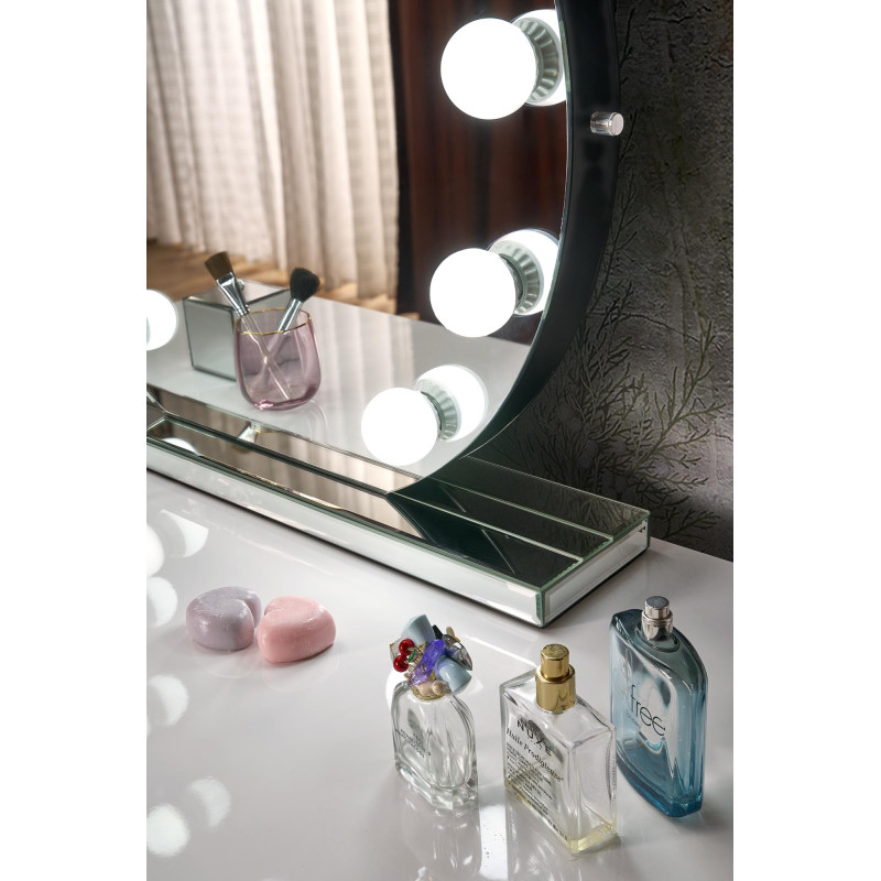 TORANO lustro stołowe z oświetleniem LED (1p1szt)